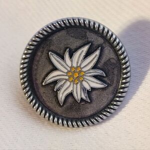 Edelweiss White Flower Silver Tone Hat Lapel Pin Brooch New In Box Women Or Men
